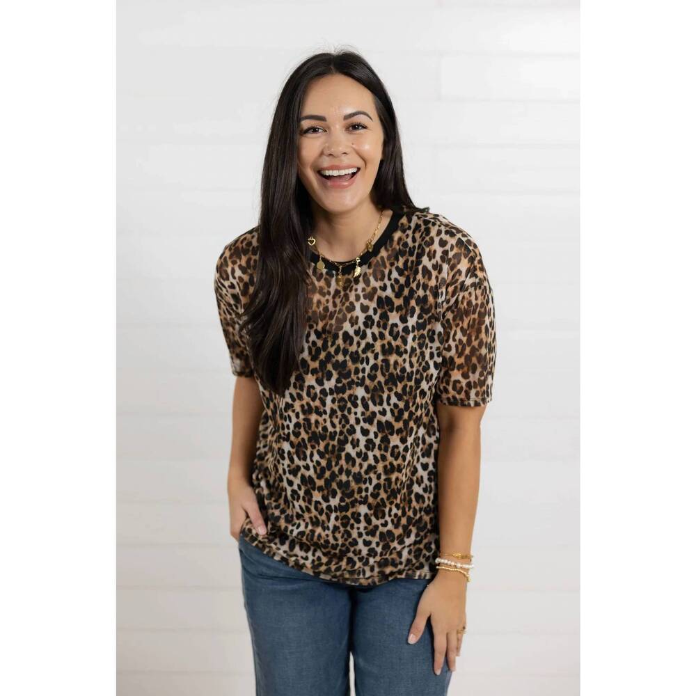 NEW MAC & ME short sleeve mesh top in leopard